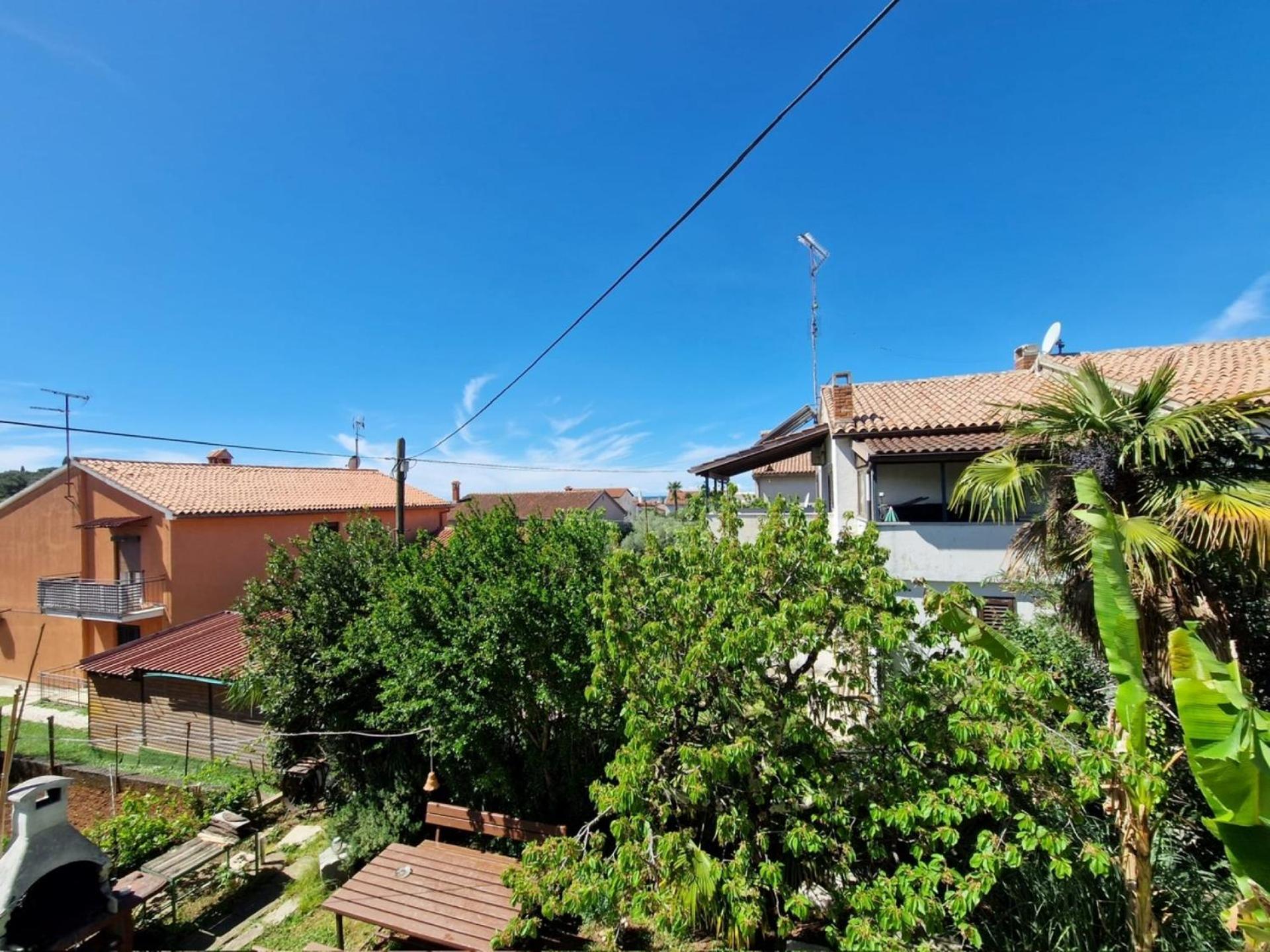 Sunny With Large Balcony By Mihaela Apartment